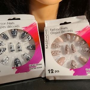 130026 Sassy + Chic Fashion Nails Adult box 112
